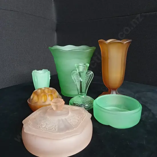 MIX OF ART DECO FROSTED GLASS VASES AND DECOR