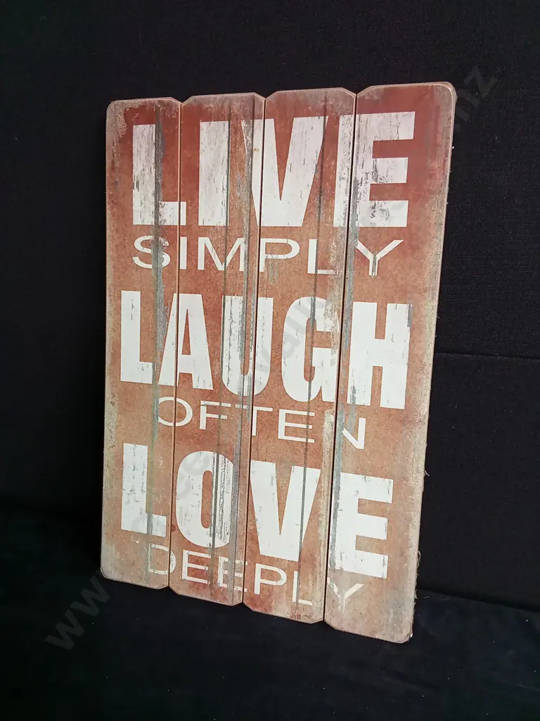 WOODEN QUOTE PRINT 40CM X 60CM Image 1++