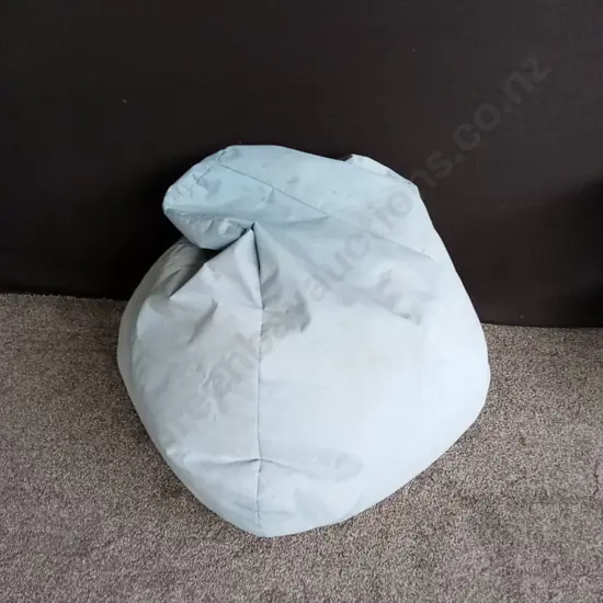 LIGHT BLUE BEANBAG