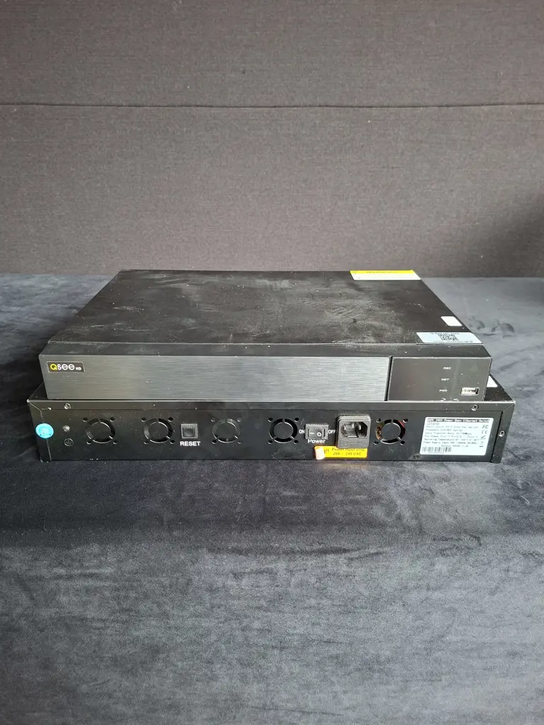 QSEE SECURITY SYSTEM INCLUDING 24 PORT QSEE PORT / SWITCH, QSEE QT833+2 RECORDER PLUS VARIOUS CAMERAS - ALL UNTESTED Image 1++