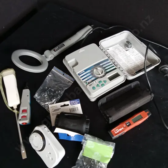 MISCELLANEOUS ITEMS INCLUDING HILTI PD5 LASER MEASURE, VITO COOKING OIL TESTER AND HAND HELD METAL DETECTOR