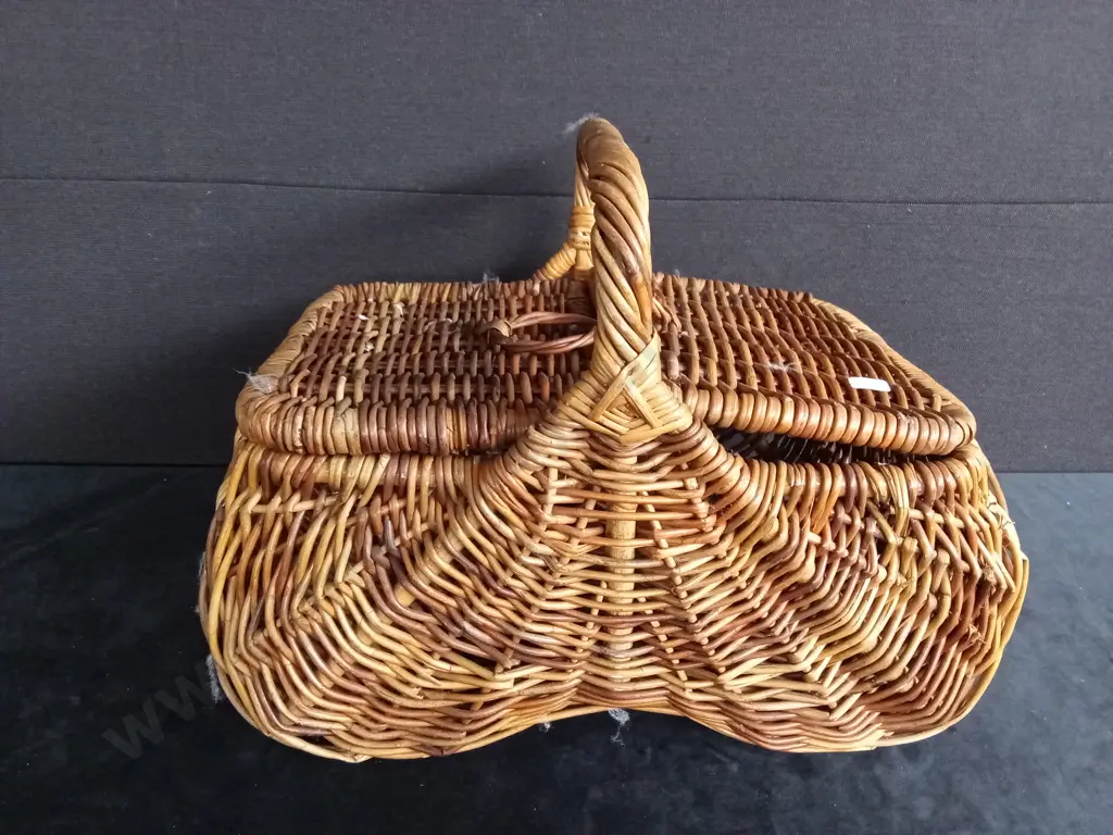 PICNIC BASKET Image 1++