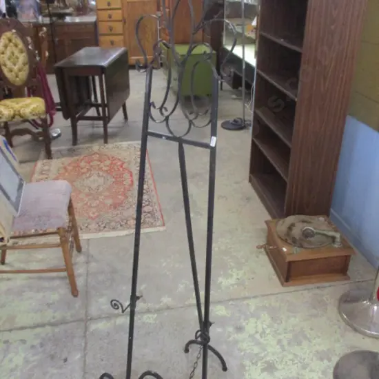 metal easel