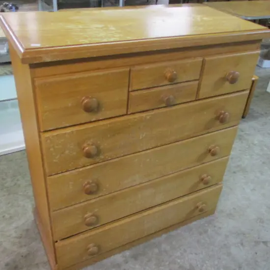 8 Drawer Chest