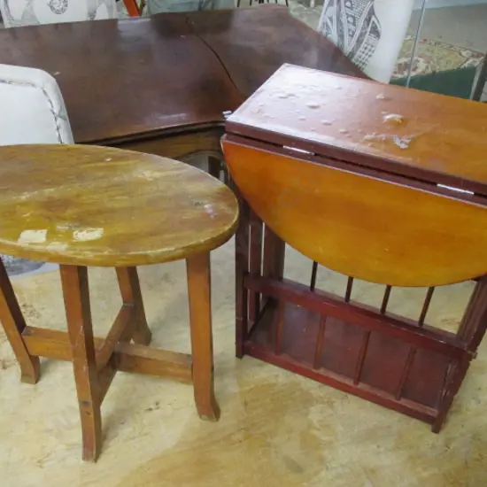 2 Side Tables