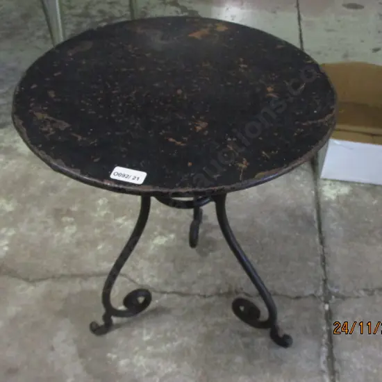 Small metal Side Table