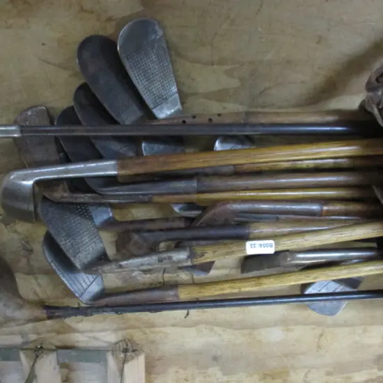 Hickory Clubs