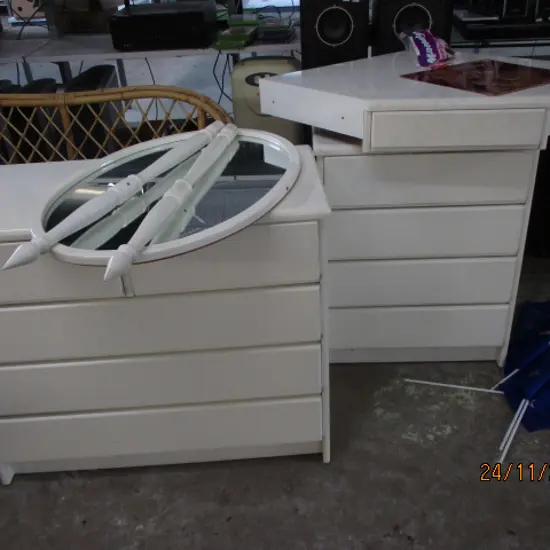 Retro Corner Dresser