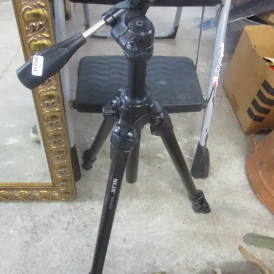 Tripod