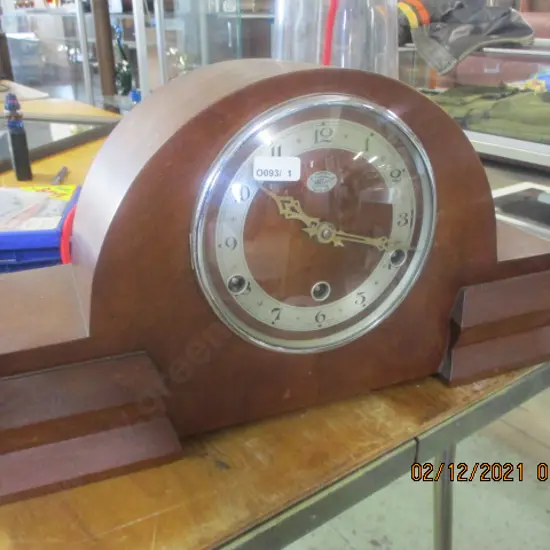 Mantle Clock