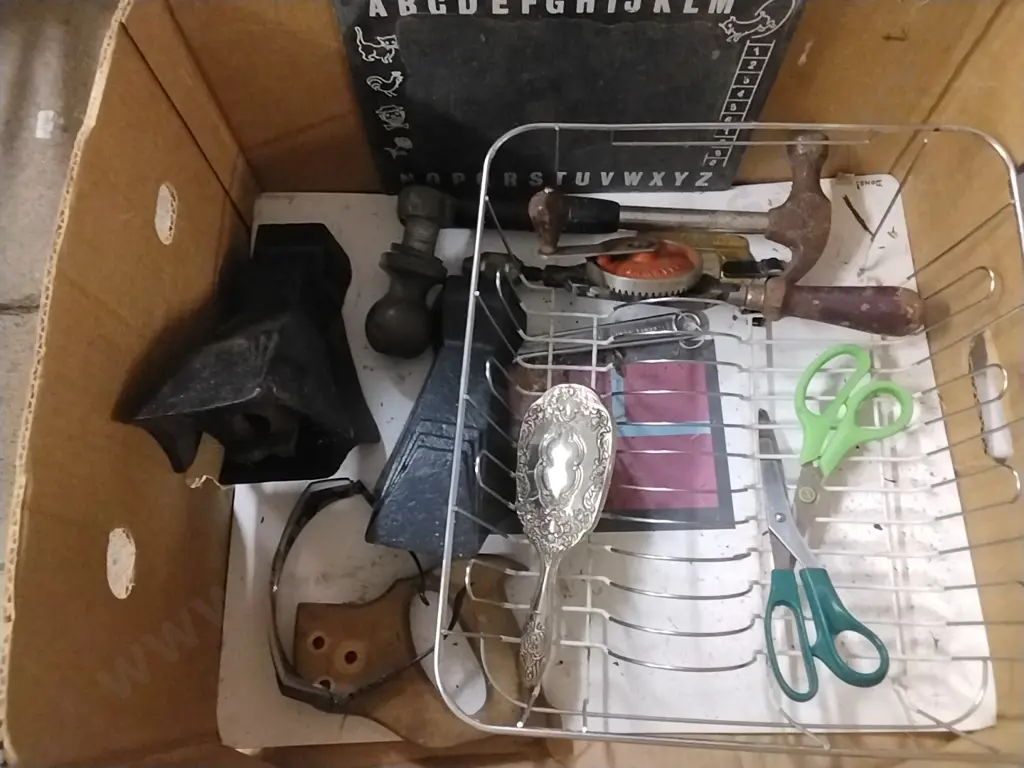 BOX OF ASSORTED ITEMS INC TOOLS SCISSORS Image 1++