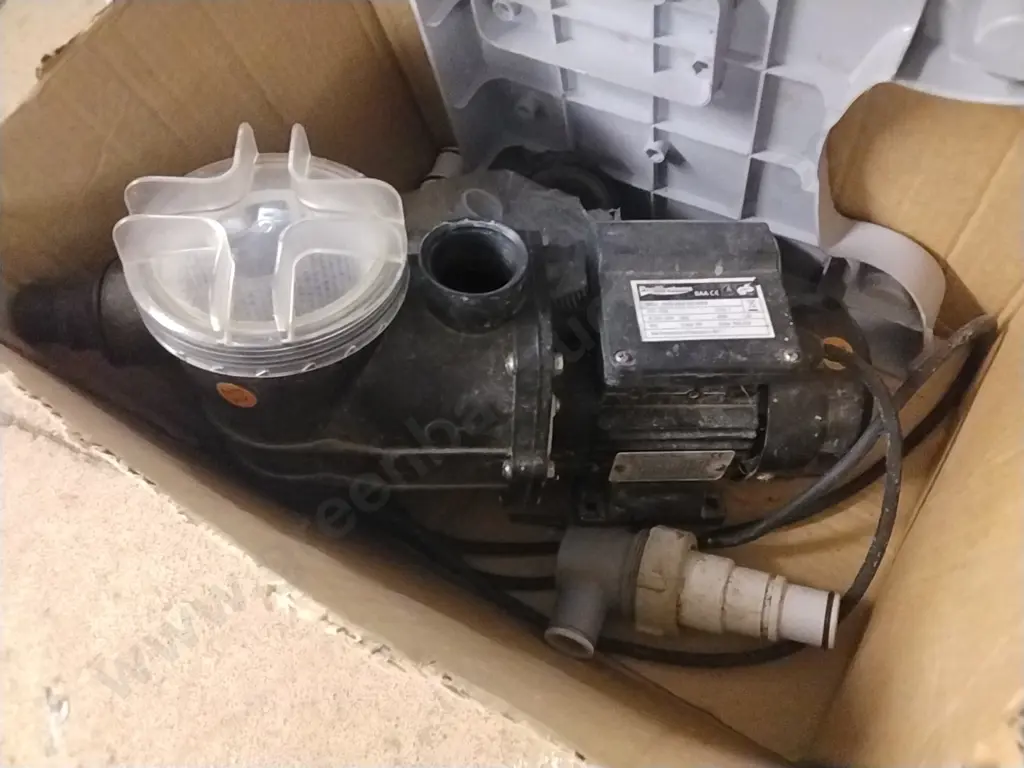 POOL PUMP AND SAND FILTER Image 1++