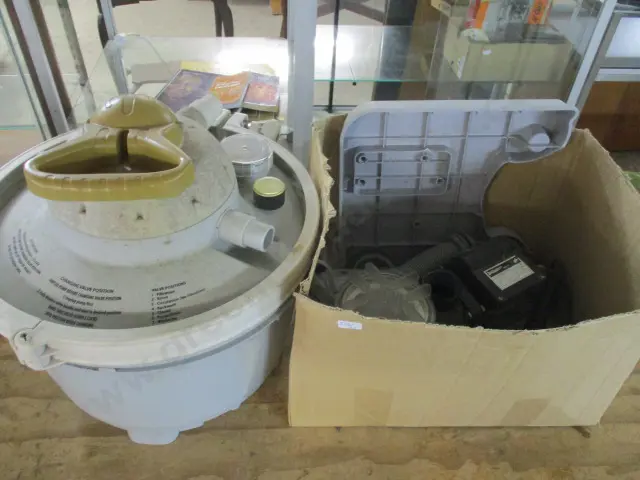 Pool Pump and Filter Image 1++