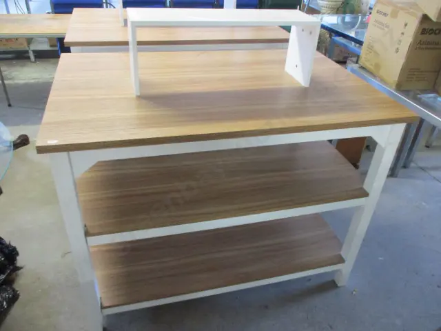 3 Tier Table Image 1++