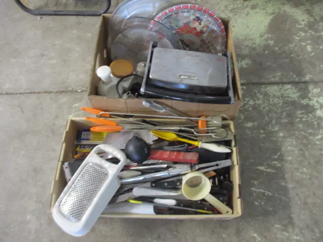 2 Boxes Asst Image 1++