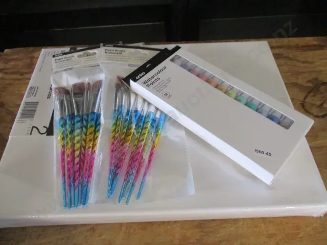 Art Supplies Image 1++