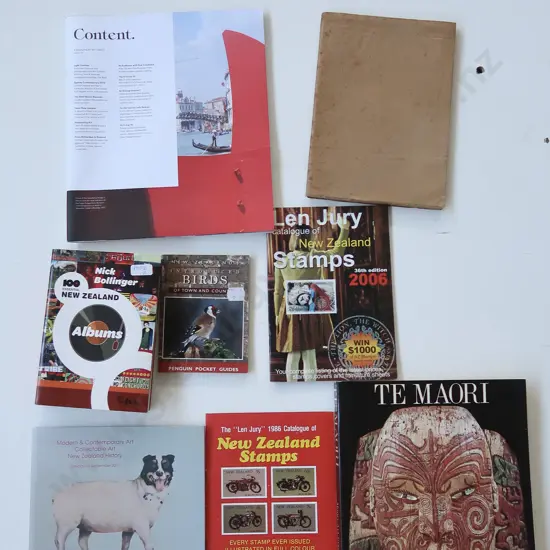 ASSORTED COLLECTION OF NZ BOOKS