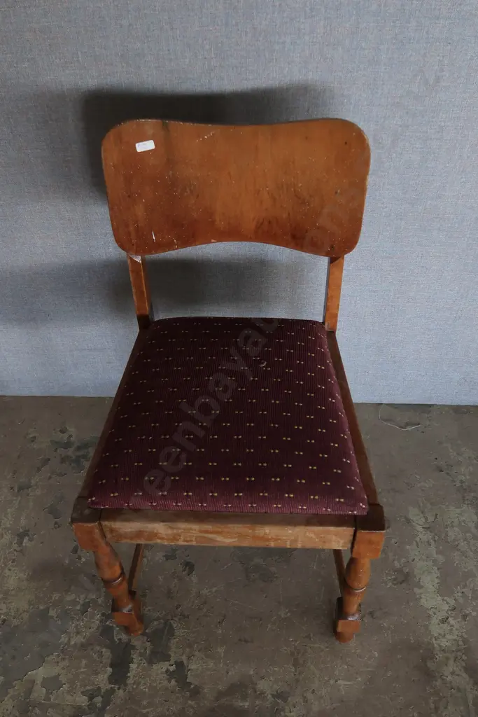 WOODEN CHAIR WITH PURPLE CUSHION Image 1++