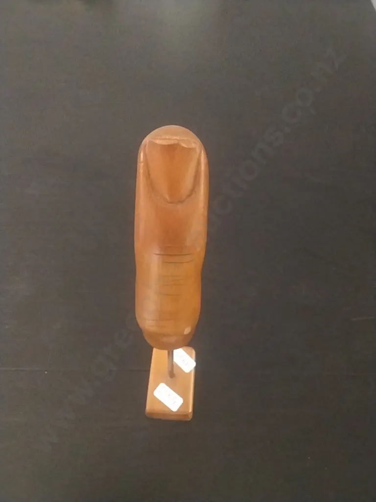 CARVED DIGIT Image 1++