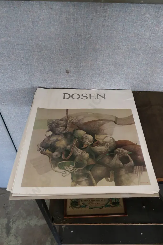 LARGE AMOUNT OF DOSEN ART PRINTS Image 1++