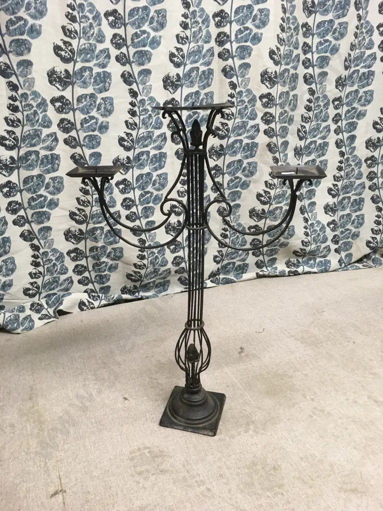 BLACK WROUGHT IRON FLOOR STANDING CANDELABRA Image 1++