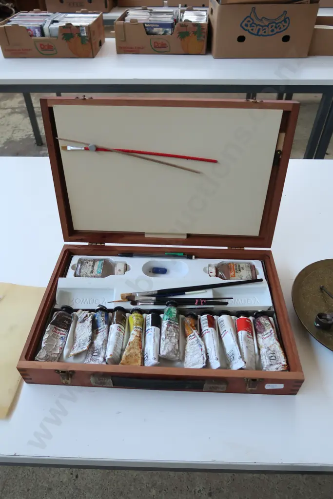 VINTAGE OIL PAINTING BOX SET AND DISH WITH SCRIBE Image 1++