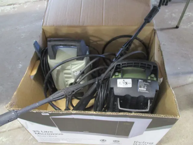 ROCKWELL WATERBLASTERS WITH WAND NOT TESTED Image 1++