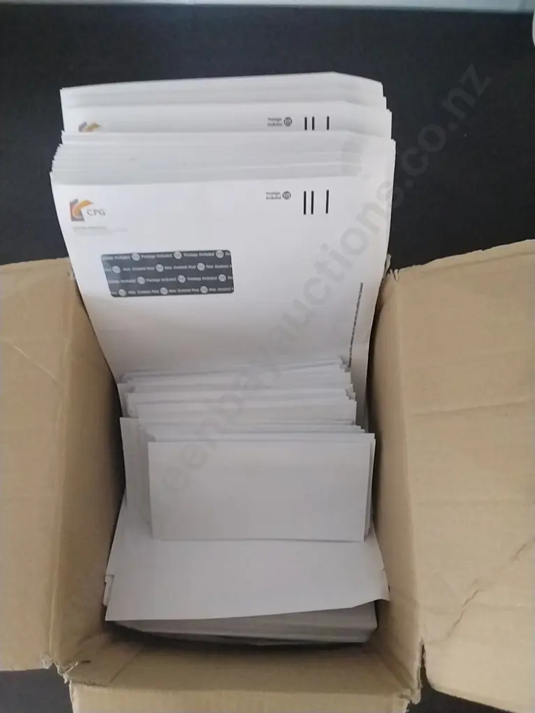 BOX OF ENVELOPES Image 1++