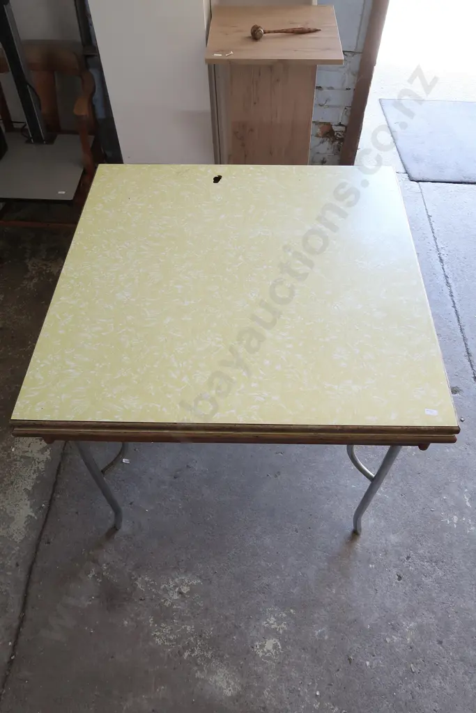 WOODEN SQUARE EXTENDABLE TABLE Image 1++