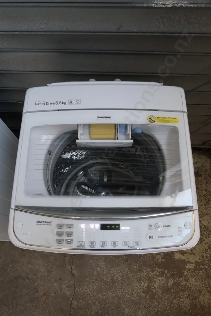LG INVERTER DIRECT DRIVE 6.5KG SMART DRUM WASHING MACHINE (Power on but not tested) Image 1++