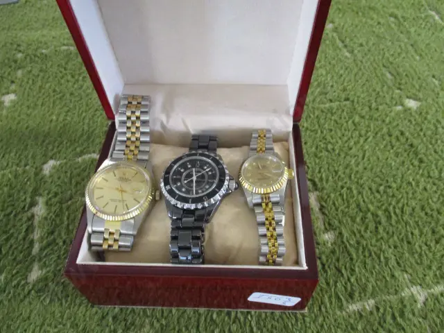 Dress Watches Image 1++