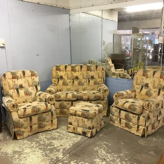 4 PIECE LOUNGE SUITE