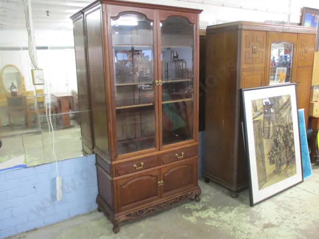 Rosewood Display cabinet Image 1++