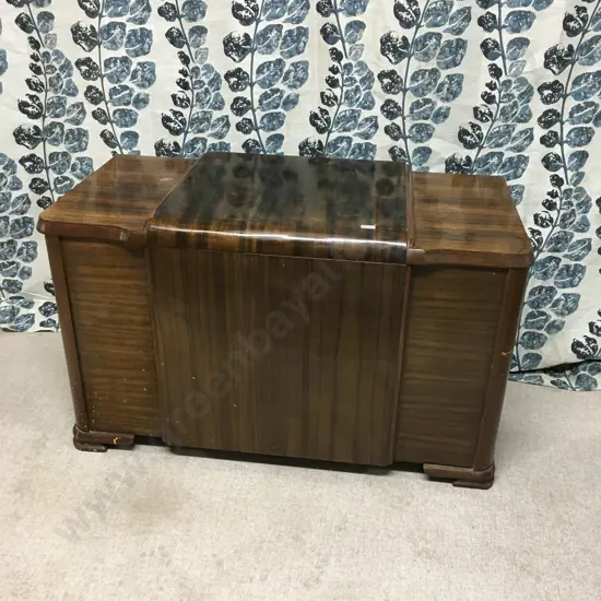 ART DECO STYLE GLORY BOX