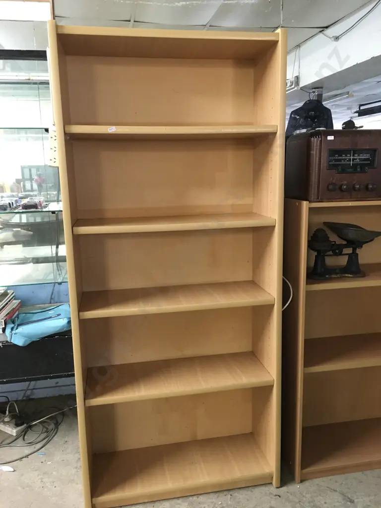 WOOD FINISH BOOKCASE Image 1++