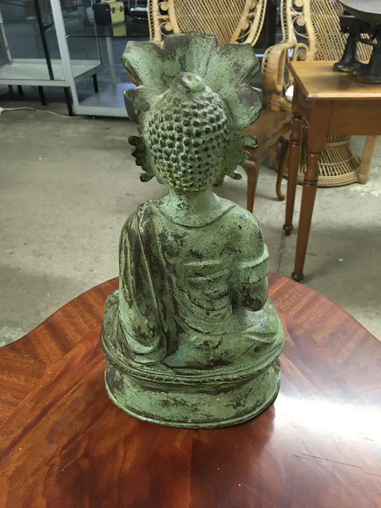 SEATED BRONZE BUDDHA STATUE WITH WEATHERED GREEN PATINA Image 1++