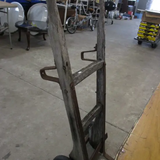 Wooden handtruck