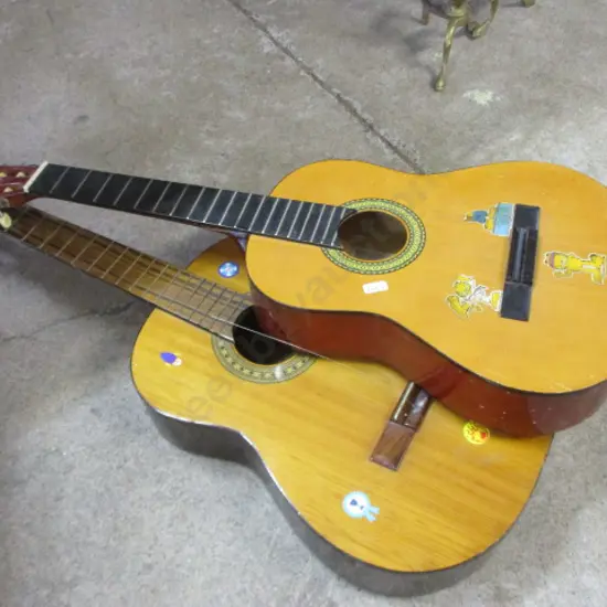 2 Guitars (no strings)