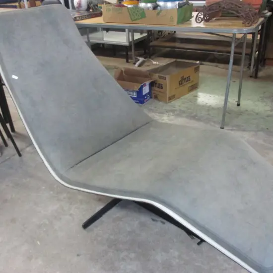 Mid Century Recliner