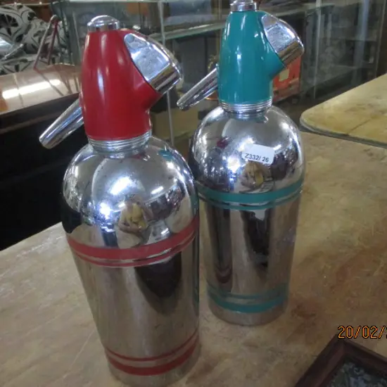 2 Retro Soda Syphons