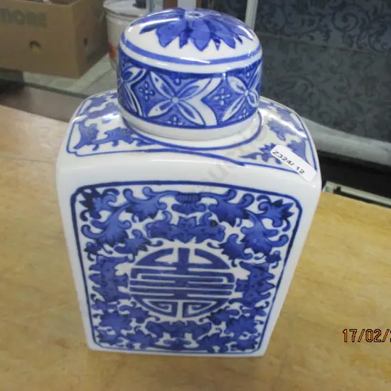 Chinese Pot