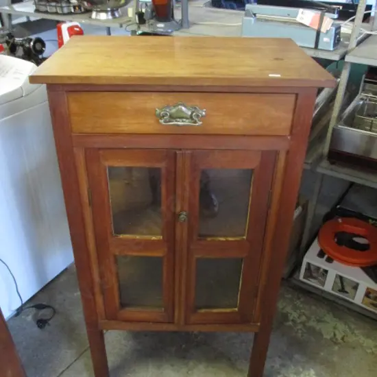 Kauri Display Cab (borer)