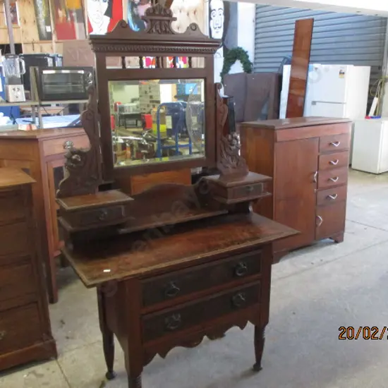 Kauri Dressing Table