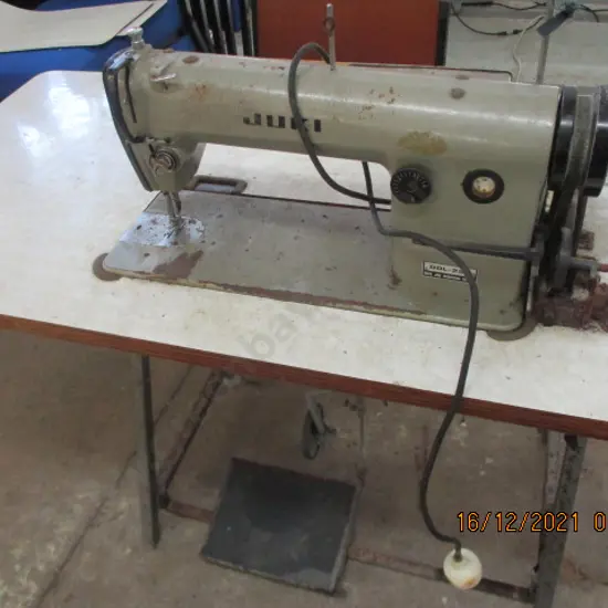 Ind Sewing M/c