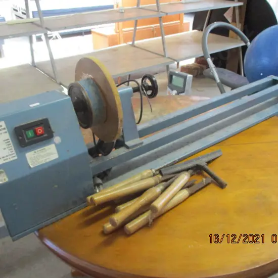 Wood Lathe and Chisels