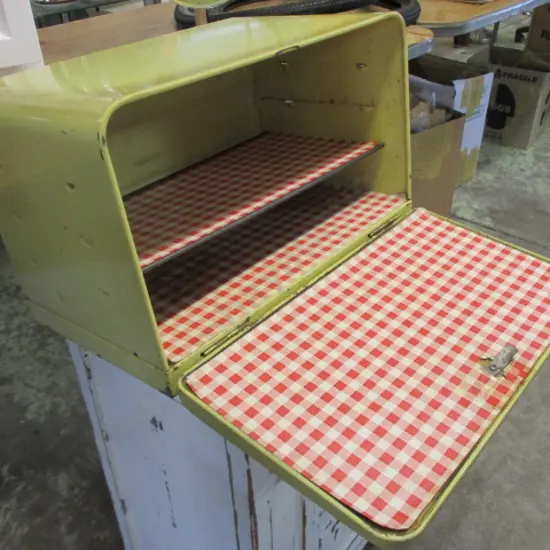Retro Bread BIn