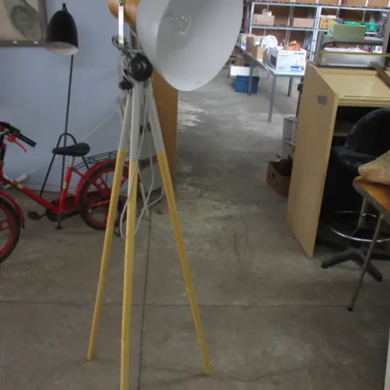 Tripod Lamp