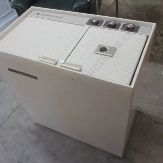 Twin Tub Washing M/c