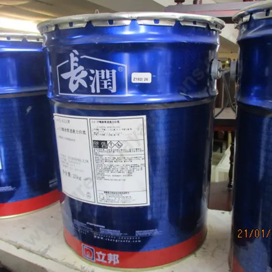 Bucket White Enamel Paint