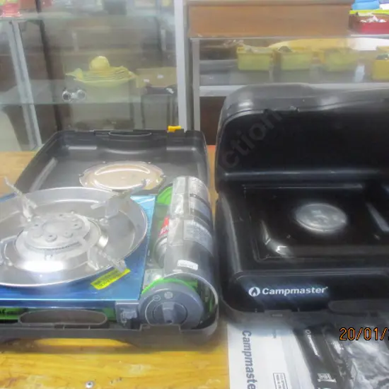 2 Camp Stoves